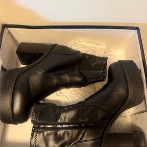 NY&Co Stella Booties
